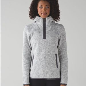 Lululemon Its Fleecing Cold Pullover Heathered White / Dark Carbon size 6
